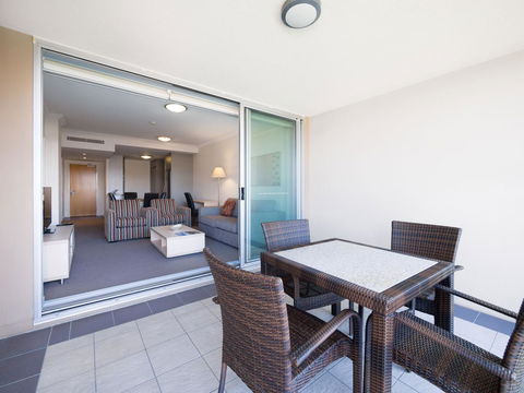 Oaks Brisbane Mews Suites - Inverell Accommodation 8