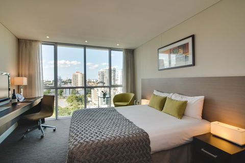 The Point Brisbane Hotel - Inverell Accommodation 14