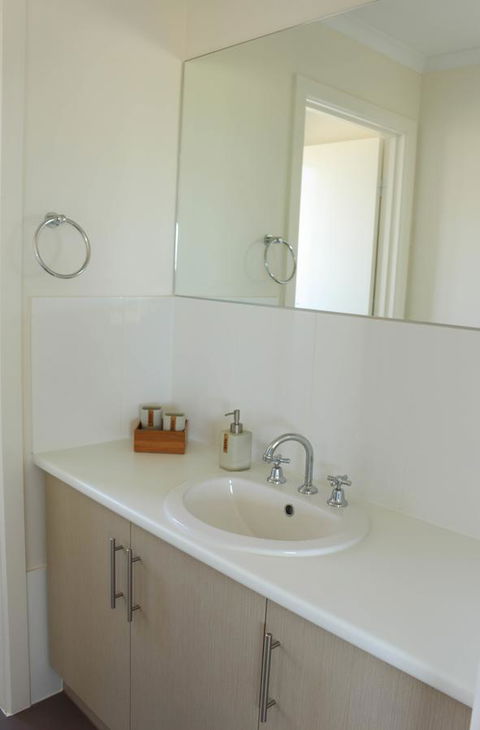 Bayview House - Inverell Accommodation 14