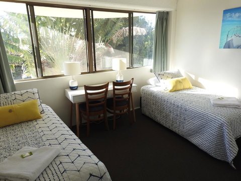 Placid Waters Holiday Apartments - Inverell Accommodation 11