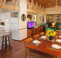 Claytons on Cylinder Beach Front - Inverell Accommodation