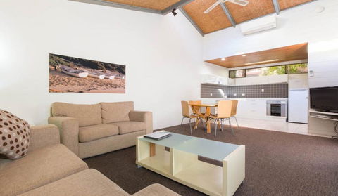 #162 Nautilus Resort - Inverell Accommodation 0