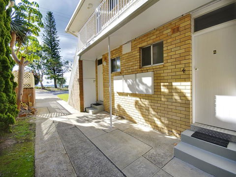 'Beachside' Shoal Bay, Unit 4 - Inverell Accommodation 0