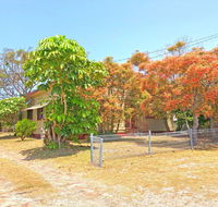 'Daves Place' 27 Rigney St - Holiday house with WIFI Aircon  Boat Parking - Inverell Accommodation