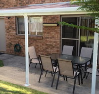 'Lighthouse Palms' - Inverell Accommodation