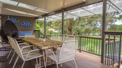 'RIVERSIDE RETREAT' 544 Ocean Drive, North Haven - Inverell Accommodation 0