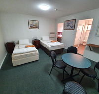 1 Lakeview Plaza - Inverell Accommodation