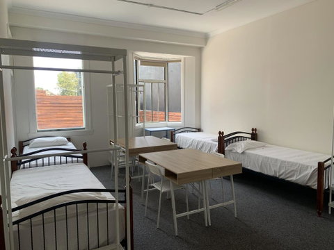 105 Regent Street - Inverell Accommodation 1