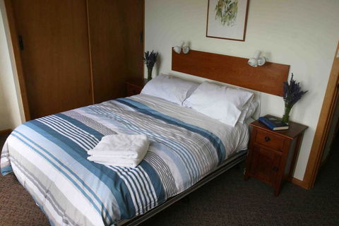 11 Townsend Street, Jindabyne - Inverell Accommodation 2