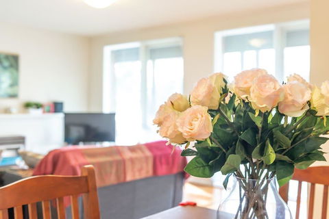 111, Relaxing Family Getaway In Burwood - Inverell Accommodation 1