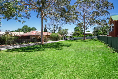 117 Fitzroy Street - Inverell Accommodation 2