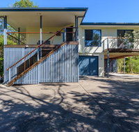 12 Ibis Court - Highset beach house with natural bushland gardens and covered decks - Inverell Accommodation