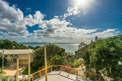 13 Brownell Drive Wategos Beach - Beach House - Inverell Accommodation 0