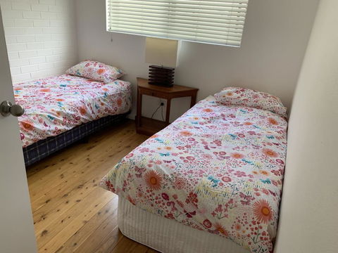 2 Bed Bar Beach Apartment - Stroll To Beach & Cafes, Supermarket Apartment 6 - Inverell Accommodation 2