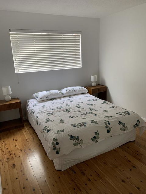 2 Bed Bar Beach Apartment - Stroll To Beach & Cafes, Supermarket Apartment 6 - Inverell Accommodation 3