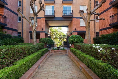 2 Bed Sydney Executive Apt Close To City - Inverell Accommodation 3