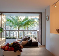 2 Bedroom Apt in Potts Point with Parking - Inverell Accommodation