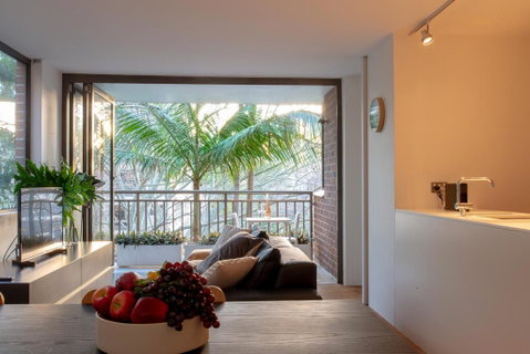 2 Bedroom Apt In Potts Point With Parking - Inverell Accommodation 0