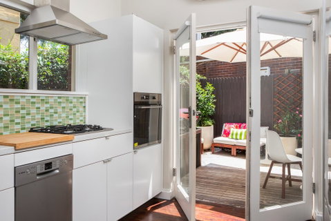 2-Bed Balmain Retreat With Outdoor Patio - Inverell Accommodation 3