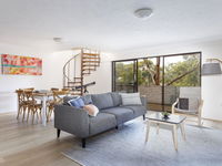 Book Hawks Nest Accommodation Vacations Inverell Accommodation Inverell Accommodation