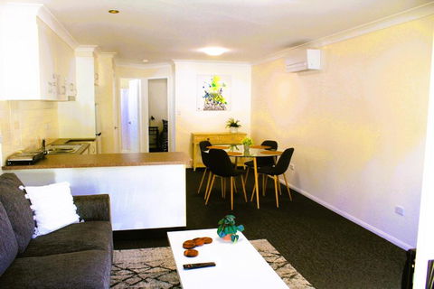 Browns Rocks Caravan Park - Inverell Accommodation 3