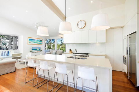 Designer Haven, Pool, Walk To Beach - Inverell Accommodation 1