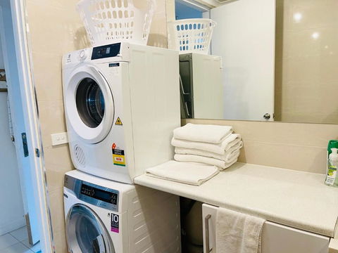 D101 Charming Apartment- Free Parking - Inverell Accommodation 3