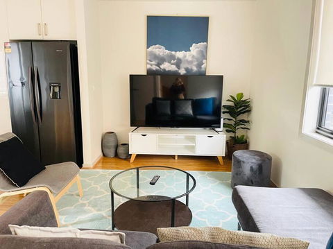 D111 Special Melbourne Retreat - Inverell Accommodation 4