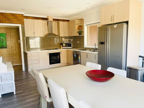D126 Great 23rd Stay - Inverell Accommodation 2