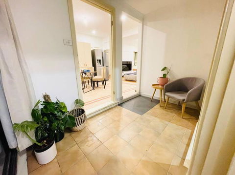 D139 Norfolk Cottage Stay - Inverell Accommodation 2