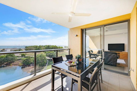 Darwin Waterfront Lagoon Hideaway With Sea Views - Inverell Accommodation 1