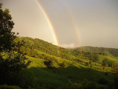 Dayboro Cottages - Inverell Accommodation 4