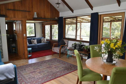 Daylesford Le Shack Secluded Cottage - Inverell Accommodation 4