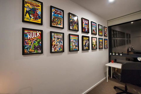 DC Vs Marvel Theme Ft Arcade Machine Pool Gym Sauna BBQ - Inverell Accommodation 4