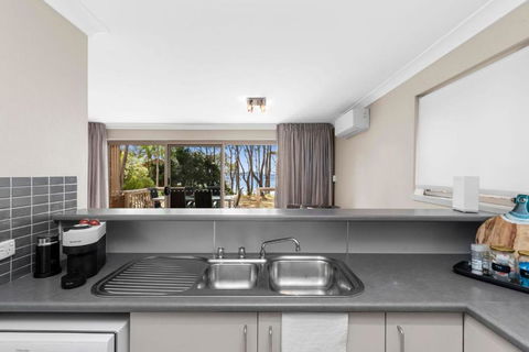 Denhams Beach Waterfront - Inverell Accommodation 4