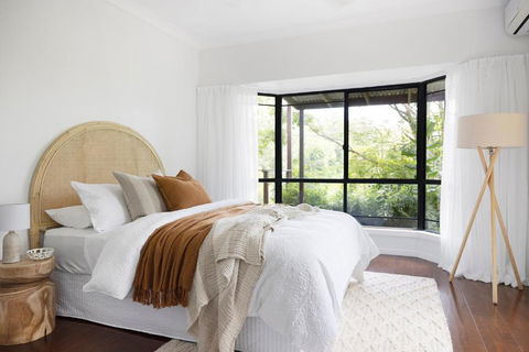 Designer Hinterland Escape With Breathtaking Views - Inverell Accommodation 2