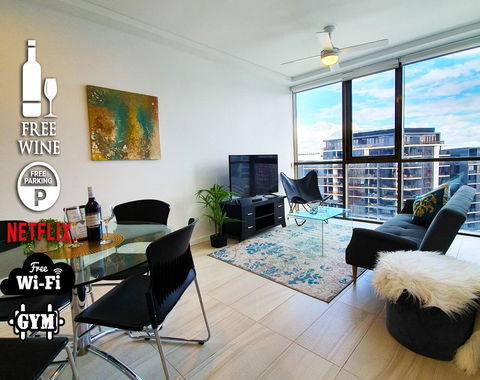 2BR Food & Drink Hub , Gym, Pool, Views, Roof Terrace - Inverell Accommodation 0
