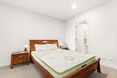 3 Bed Rooms Apartment Super Convenient Location - Inverell Accommodation 3