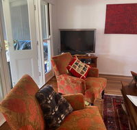 3 Bedroom Character Home Near CBD - Inverell Accommodation