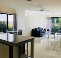 3 Bedroom Executive Luxury Beachside Townhouse - Inverell Accommodation