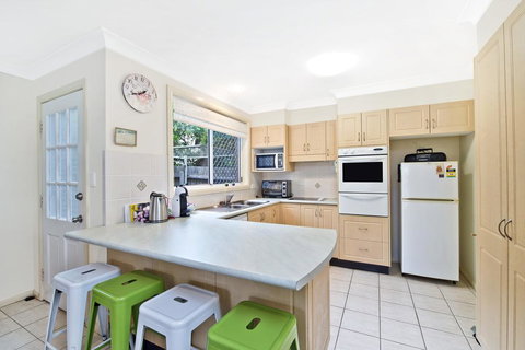 3/54 Owen Street, Port Macquarie - Inverell Accommodation 3