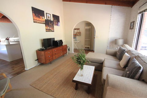 32 Owarra Street - Inverell Accommodation 3