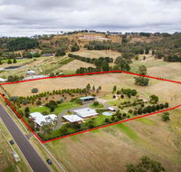 505 CONROD STRAIGHT MOUNT PANORAMA - Inverell Accommodation