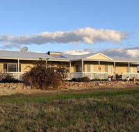A Better Life Animal Sanctuary FarmStay - Private Two-Bedrooms Lounge Room  Bathroom  Toilet Shared Kitchen - Inverell Accommodation