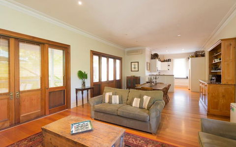 Abaleen House - Inverell Accommodation 3