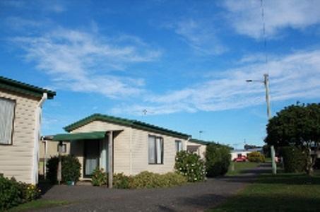 Abel Tasman Cabins Devonport - Inverell Accommodation 1