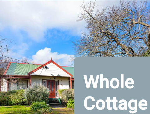 Abelia Cottages SPA LAKESIDE COTTAGE NO 1 - Inverell Accommodation 0
