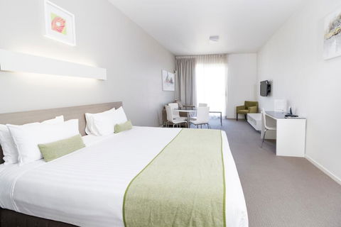 Abode Gungahlin - Inverell Accommodation 1