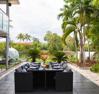 Absolute Lakefront - Port Douglas - Inverell Accommodation