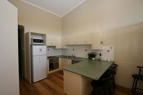Acacia 5/2 Kirwan Close - Inverell Accommodation 2